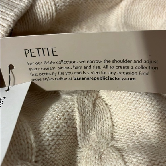 Banana Republic Cream Cowl Neck Cable Knit Sweater - Picture 7 of 11